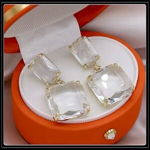 NEW ICE CUBE CLEAR GOLD TRANSLUCENT SQUARE DISCO CRYSTAL LUCITE EARRINGS